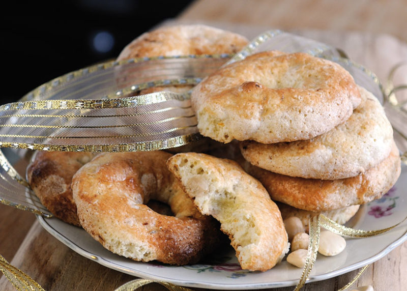 Almond & hazelnut biscuits (roccocò)