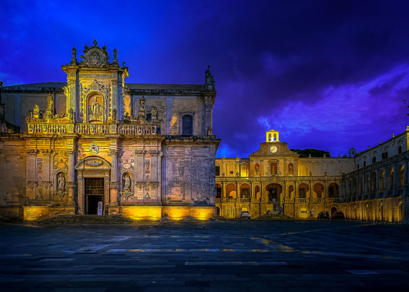 The Duomo’s place (Piazza del Duomo) in Lecce pictured at night