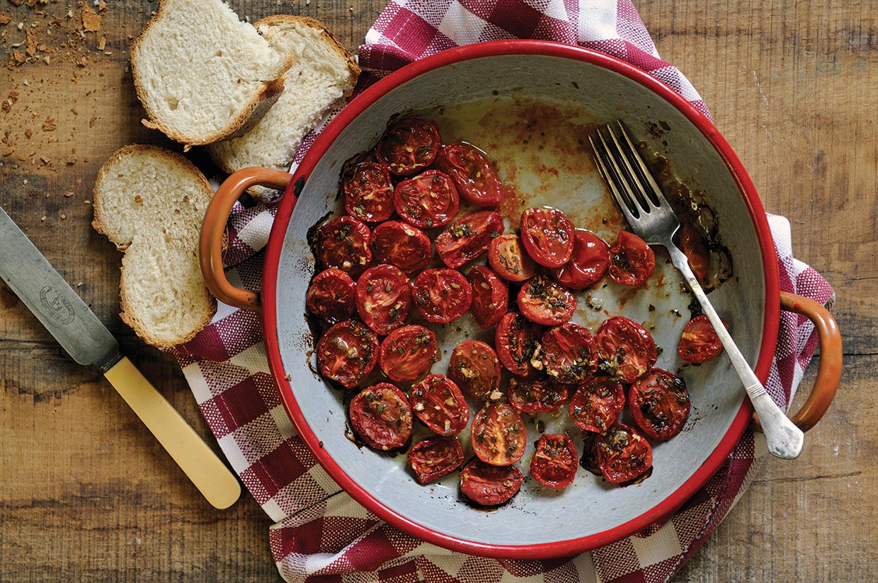 Slow-roasted caramelised tomatoes