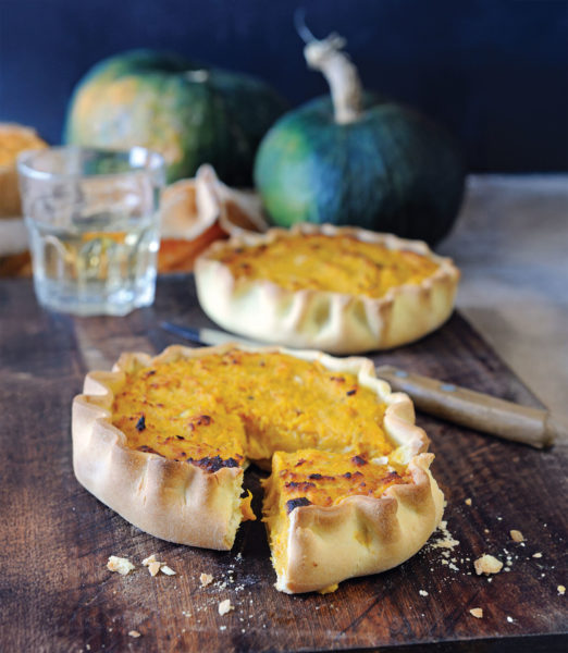 Savoury pumpkin and gorgonzola pie